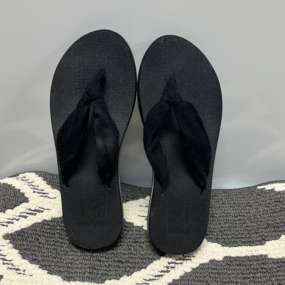 Kuailu Black Women's Flip-Flop Sandals - Comfortable Everyday Wear